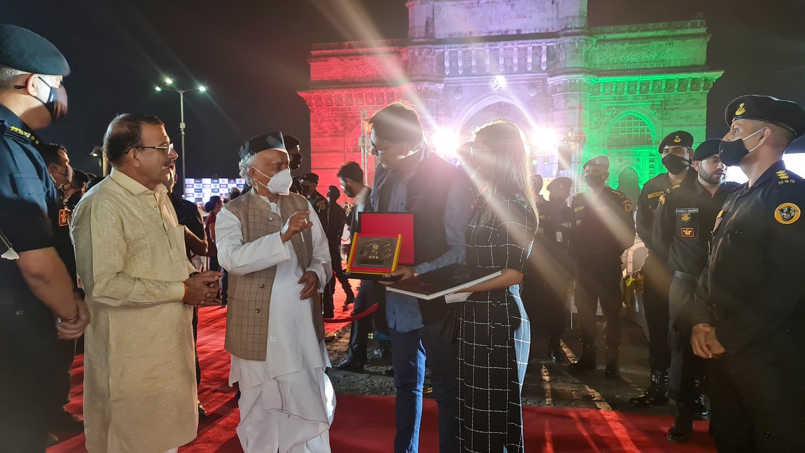 Pravin Talan and Rupali Talan at the NSG exhibition with Maharashtra Governor Bhagat Singh Koshyari.